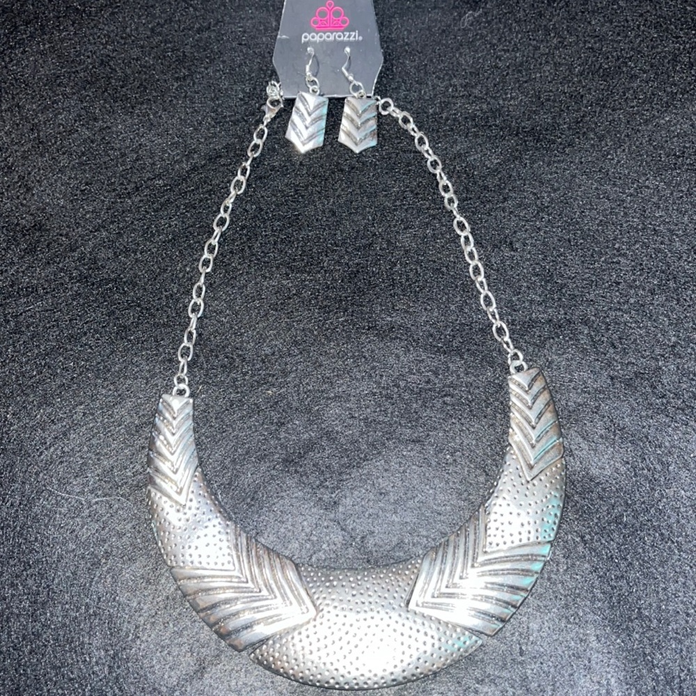 Silver hinged necklace/earring set Paparazzi